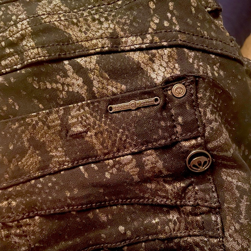 Snakeprint Denim - Picture 4 of 10